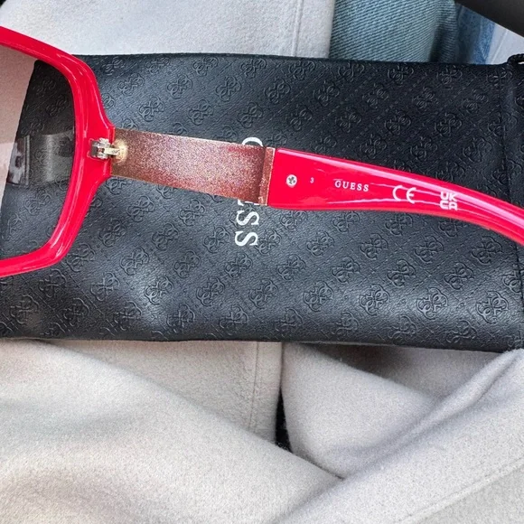 GUESS Women's Bold Red Sunglasses - Picture 3 of 5